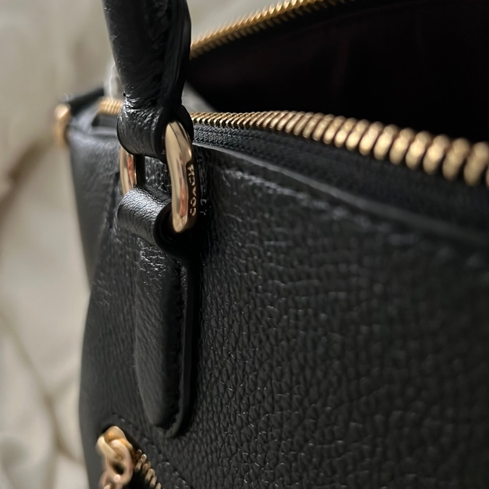 Authentic Elise Pebble Leather Purse - Picture 11 of 15